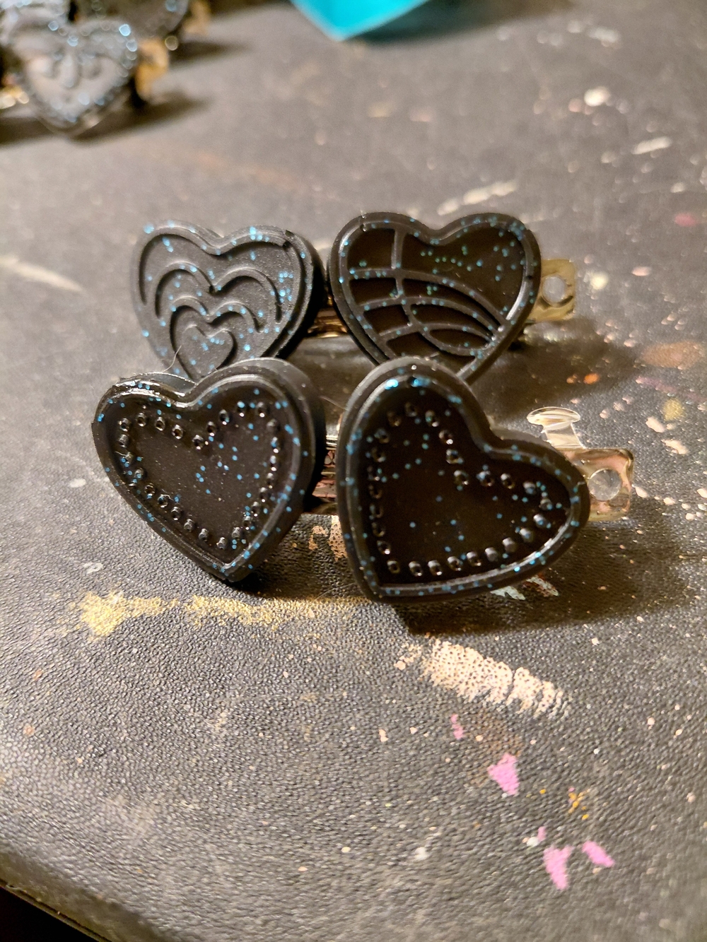 Black Heart Cluster Barretts